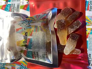 BULK EDIBLES 50 x ★ 25mg THC Sour THC Cola Bottles ★