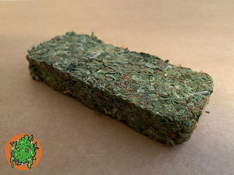 Strawberry Banana Bud Bars