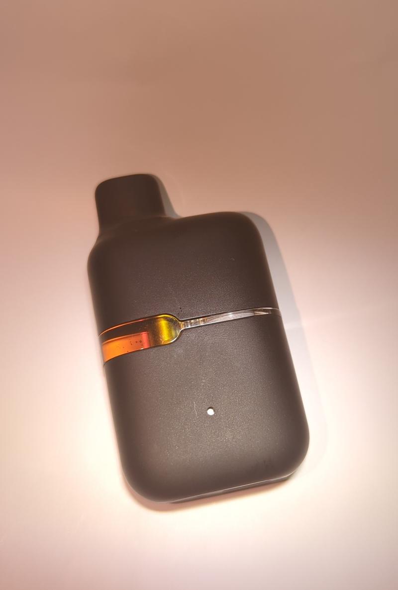 CCELL Vapes - 1G (Disposable)