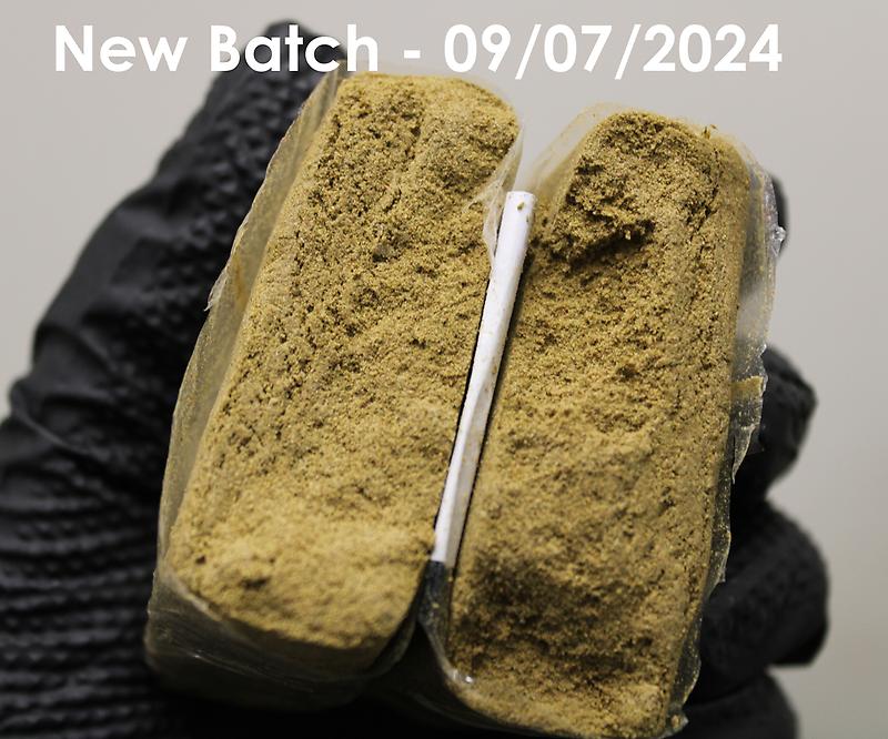 Top Top Top Stamp Sativa Golden Crumble Hash