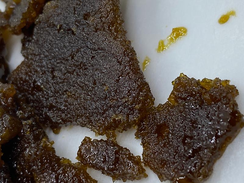 OG Kush Cured Resin Concentrate Sugar Wax 80% THC