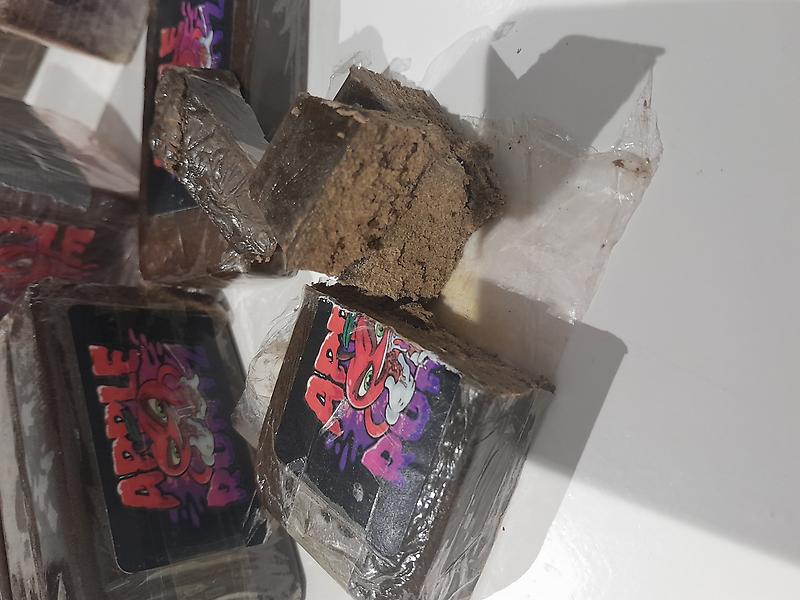 Caviat Kings static lemon haze hash