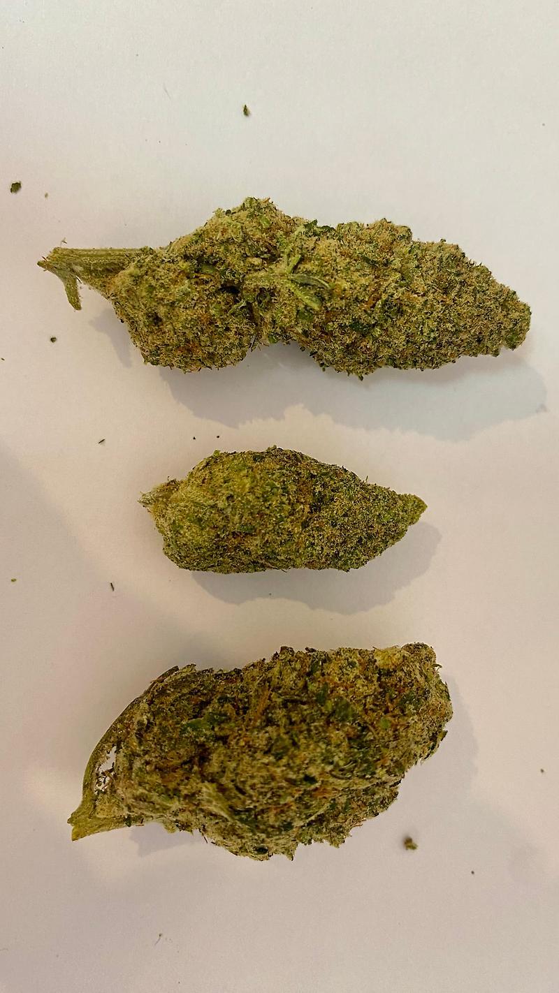 Pick And Mix Any 3 UK Indoor Strains £30 + Free P&P