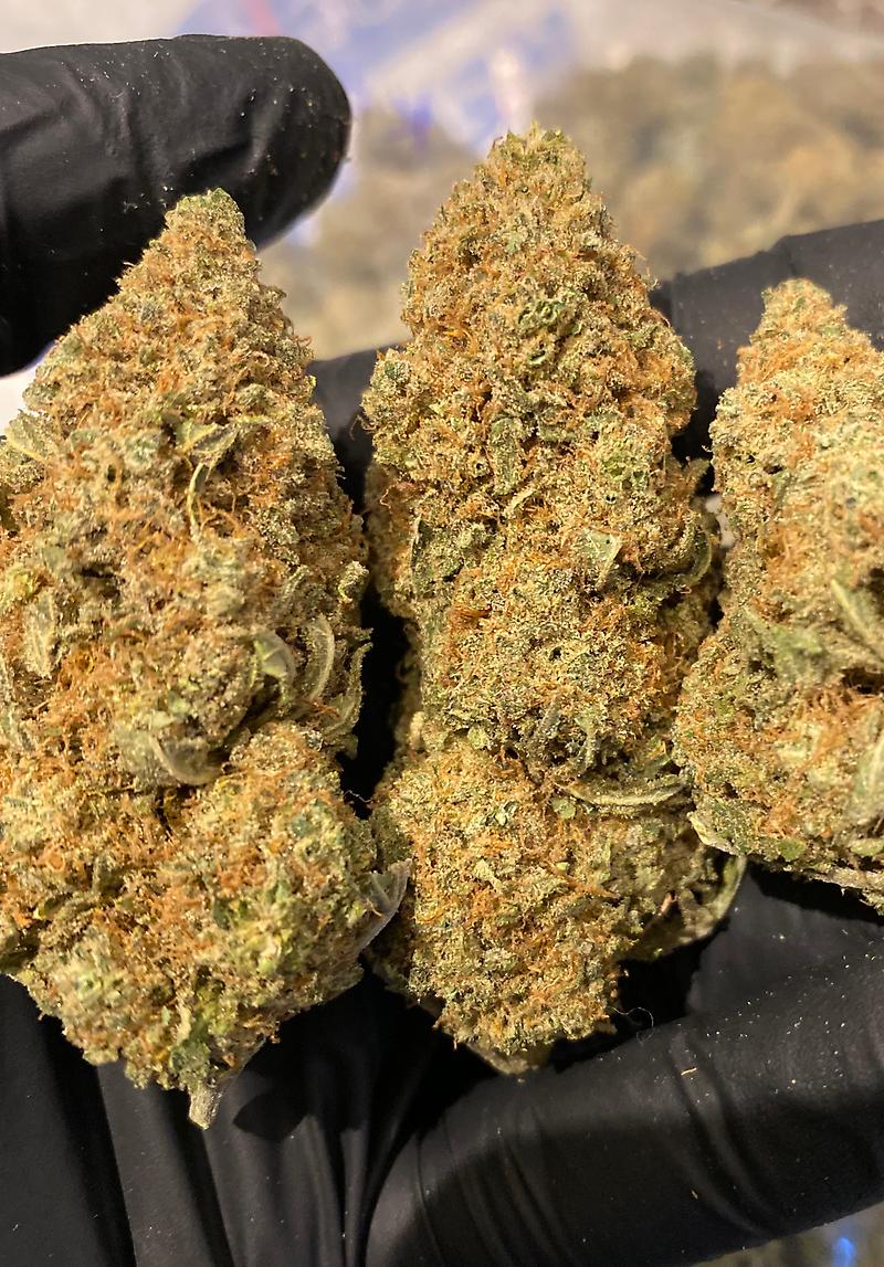 Dank And Creamy UK Grown Wedding Cake - Properly Cured