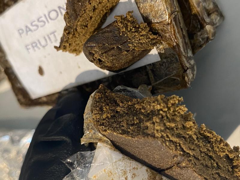 Shark 🦈 stamp 120u PASSION FRUIT